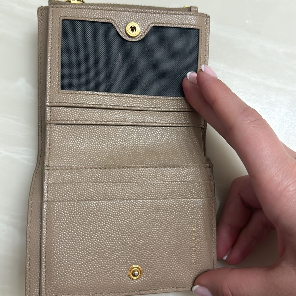 Ysl Wallet Has A Stain As Shown And Discolored Zi… - image 4